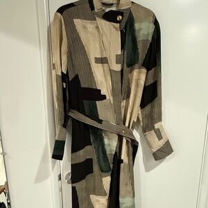 Beautiful Massimo Dutti wrap dress with high collar button detail